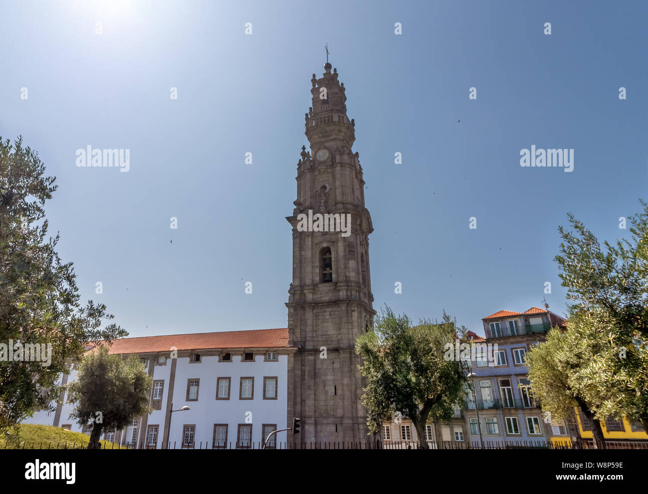 Clerigos Turm (Torre Dos Clerigos) in Porto (Portugal) Stockfoto