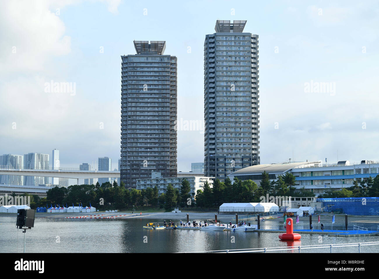 Tokio, Japan. Credit: MATSUO. 11 Aug, 2019. Allgemeine Ansicht Schwimmen: ständig bereit Tokio - Marathon Schwimmen in Odaiba in Tokio, Japan. Credit: MATSUO. K/LBA SPORT/Alamy leben Nachrichten Stockfoto