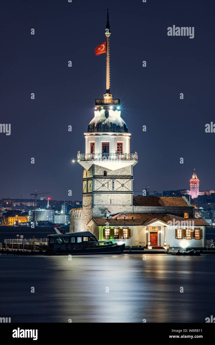 Künstlerische Nacht Sicht Schießen von Maiden's Tower Stockfoto