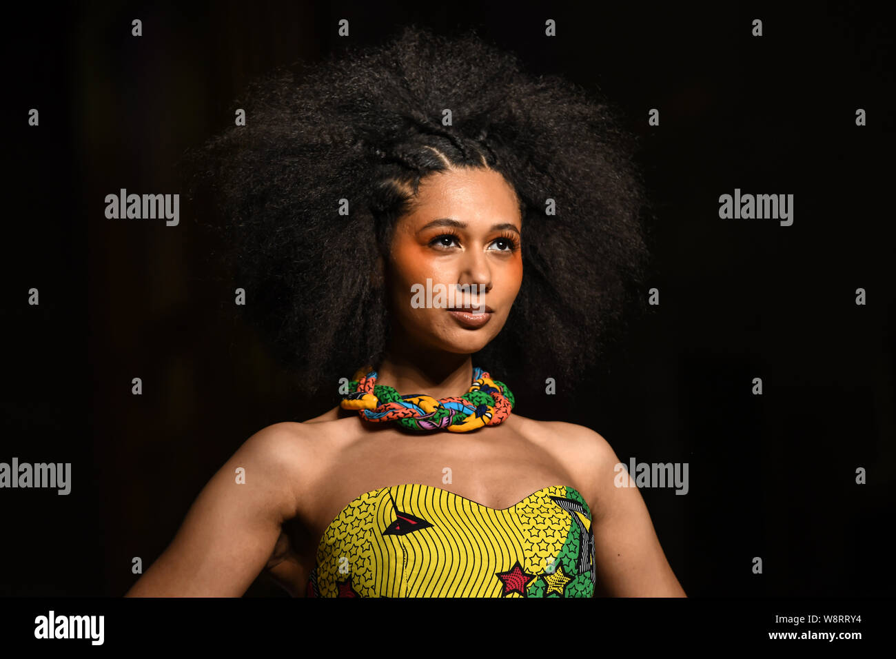 London, Großbritannien. 10 August, 2019. London, Großbritannien. 10 Aug, 2019. African Fashion Week London 2019#AFWL 2019 - Tag 2 an Freimaurer Hall am 10. August 2019, London, UK. Bild Capital/Alamy Leben Nachrichten Bild Capital/Alamy leben Nachrichten Stockfoto