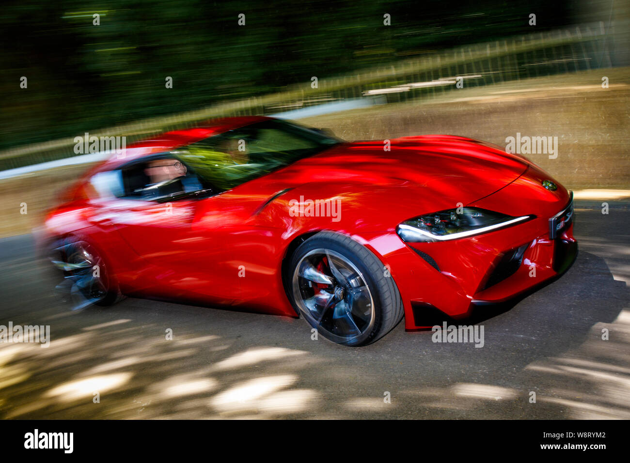 2019 GR Toyota Supra, 3 Liter gerade 6 BMW Motor, an der 2019 Goodwood Festival der Geschwindigkeit, Sussex, UK. Stockfoto