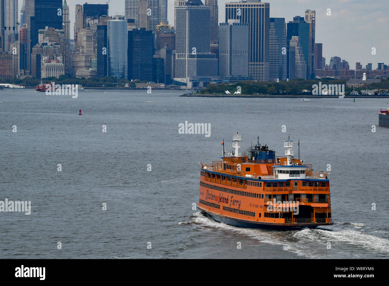 Staten Island Ferry New York City - New York Harbor Wassertaxi Service/Ferry Service - Tourismus und Sehenswürdigkeiten in New York Stockfoto