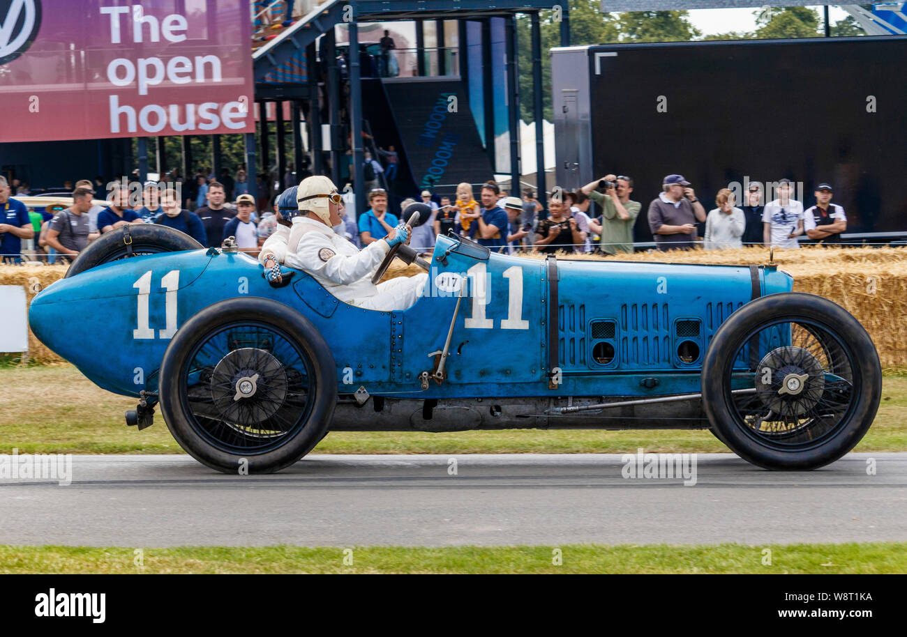 1920 Stimmzettel 3/8 LC GP Racer mit Fahrer Alexander Schauffer am 2019 Goodwood Festival der Geschwindigkeit, Sussex, UK. Stockfoto