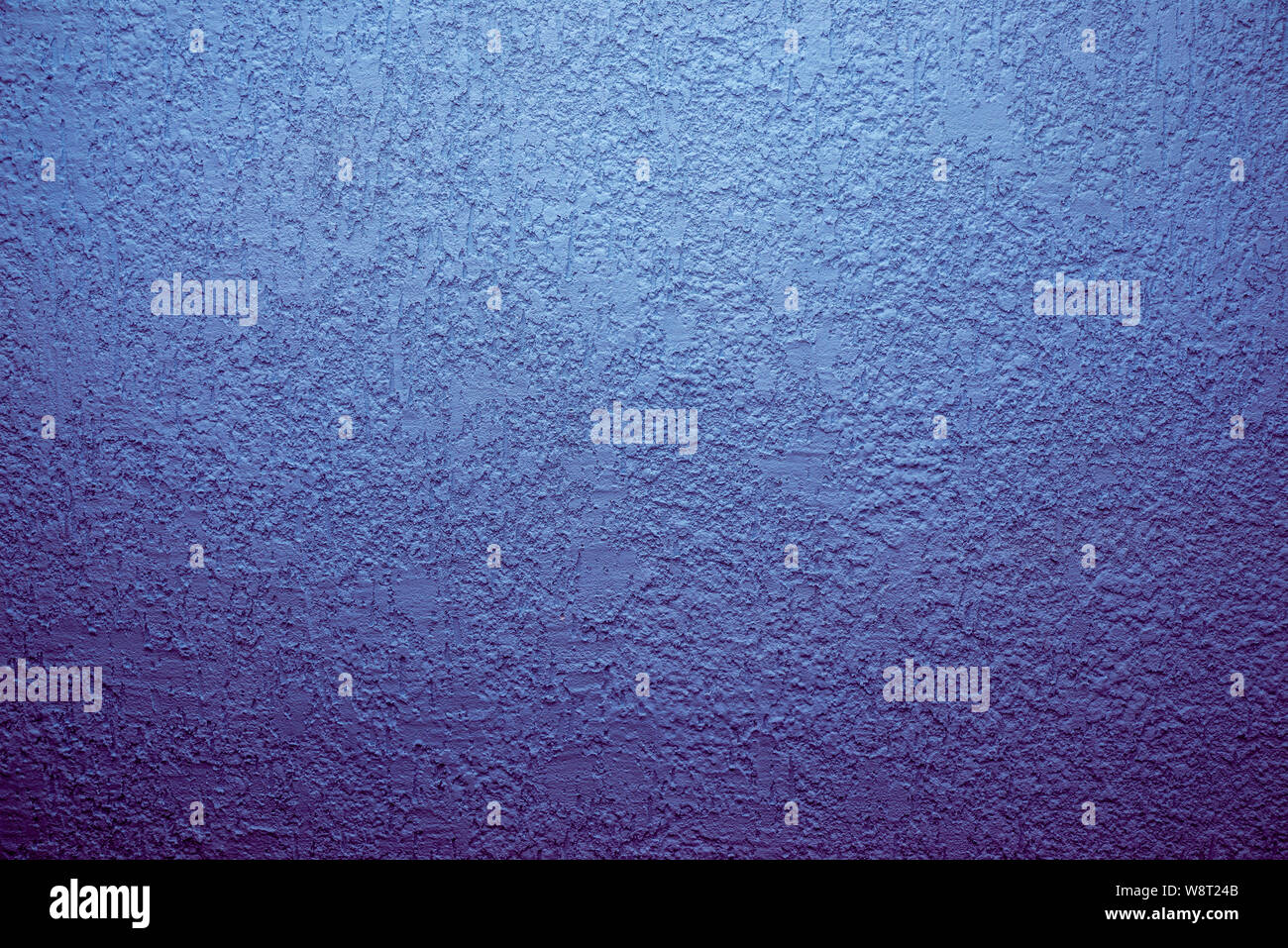 Blue Zement Wand, raue Oberfläche aussehen wie Blue Sand. Hintergrund Textur Design. Lila Zement Wand Textur Hintergrund. Stockfoto