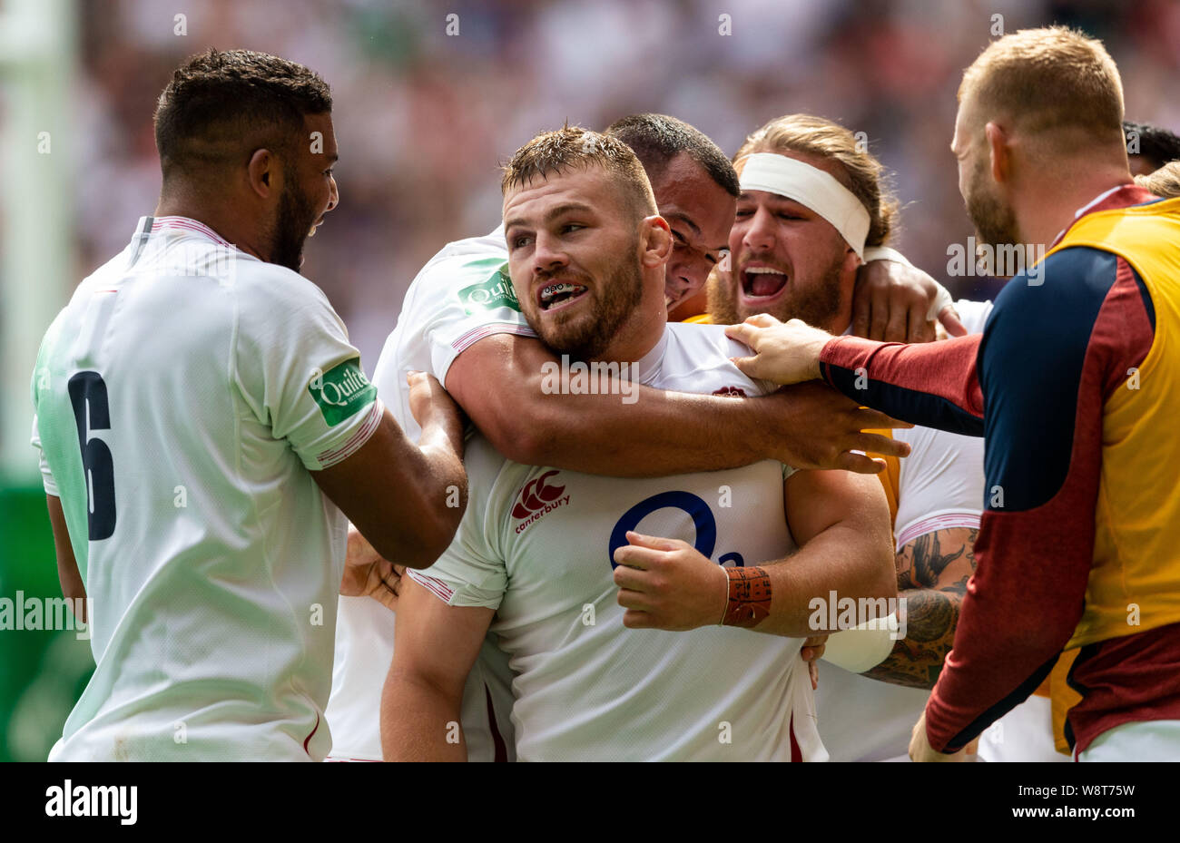 London, Großbritannien. 11. August 2019. London, Großbritannien. 11. August 2019. England v Wales Rugby Union Quilter Internationals, Twickenham, 2019, 11/08/2019 Lukas Cowan-Dickie von England feiert Scoring versuchen Credit: Paul Harding/Alamy leben Nachrichten Stockfoto