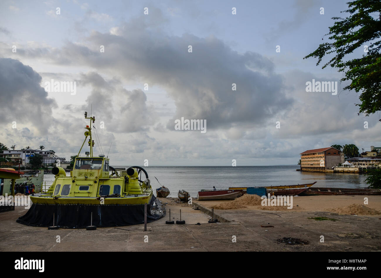 Ein hovercraft in Aberdeen, Freetown, Sierra Leone Stockfoto