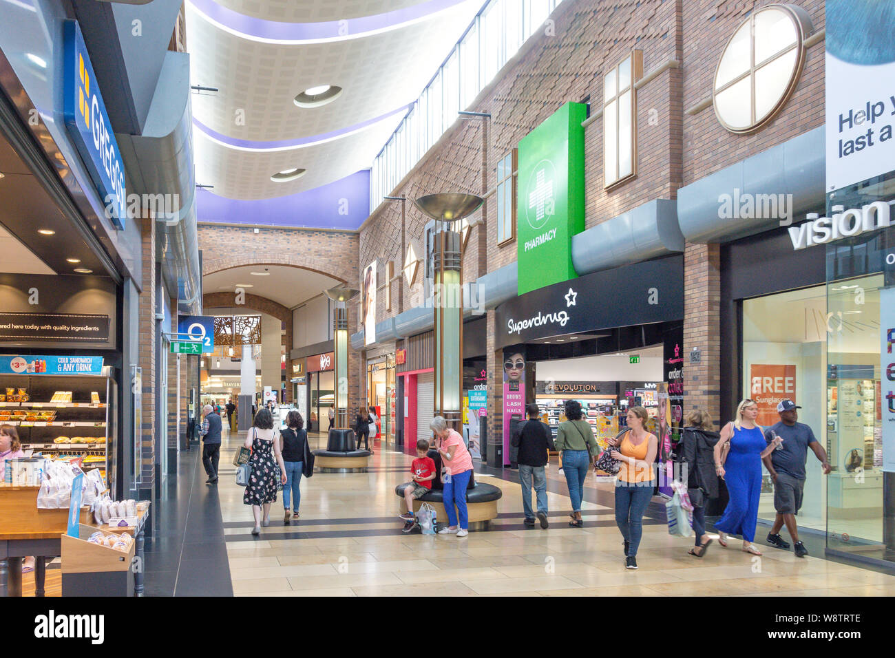 Innenraum von Touchwood Einkaufszentrum, Solihull High Street, Solihull, West Midlands, England, Vereinigtes Königreich Stockfoto