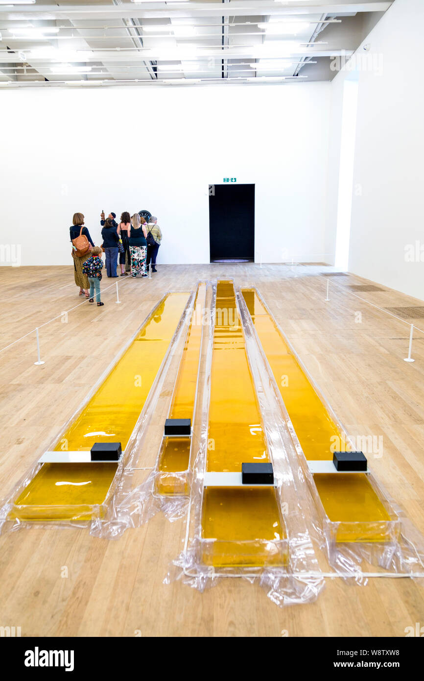 Olafur Eliasson "Wavemachines" (1995), "im wirklichen Leben" 2019 Ausstellung in der Tate Modern, London, UK Stockfoto