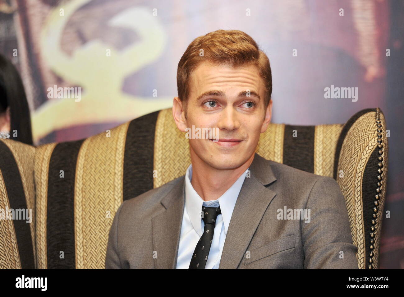 Kanadische Schauspieler Hayden Christensen Stellt Auf Einer Pressekonferenz Zu Seinem Neuen Film Outcast In Chengdu City Im Sudwesten Chinas Provinz Sichuan 24 Sept Stockfotografie Alamy