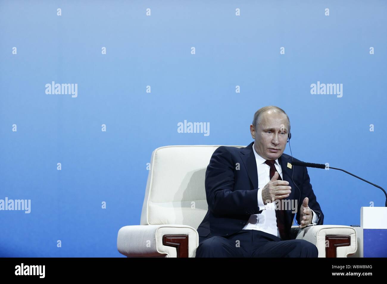 Der russische Präsident Wladimir Putin spricht an der APEC-CEO Gipfel in Peking, China, 10. November 2014. Der russische Präsident Wladimir Putin sagt Moskau hat Stockfoto