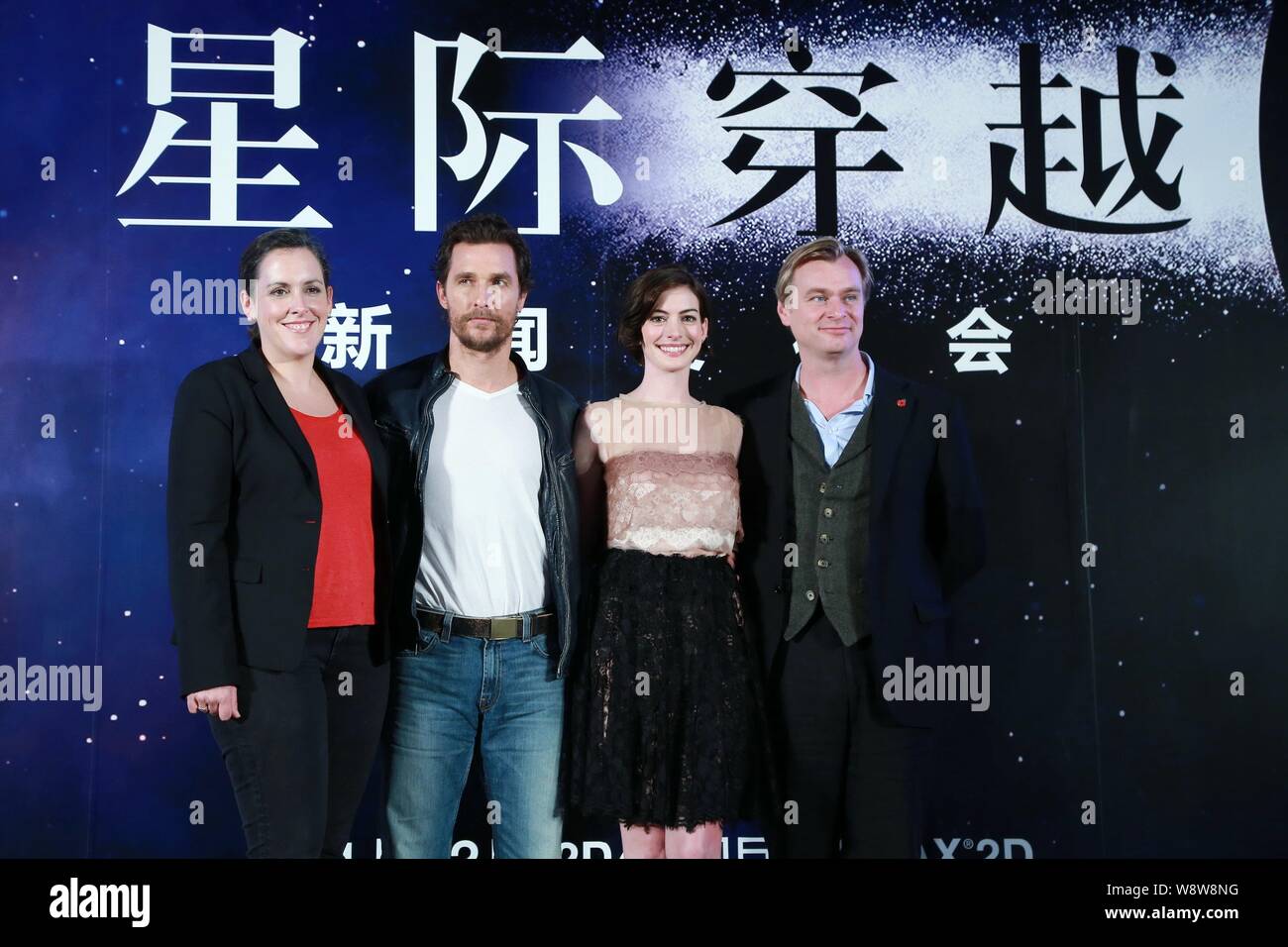 (Von links) Der britische Filmproduzent Emma Thommas, amerikanische Schauspieler Matthew McConaughey, Schauspielerin Anne Hathaway und britischen Regisseur Christopher Nolan Stockfoto