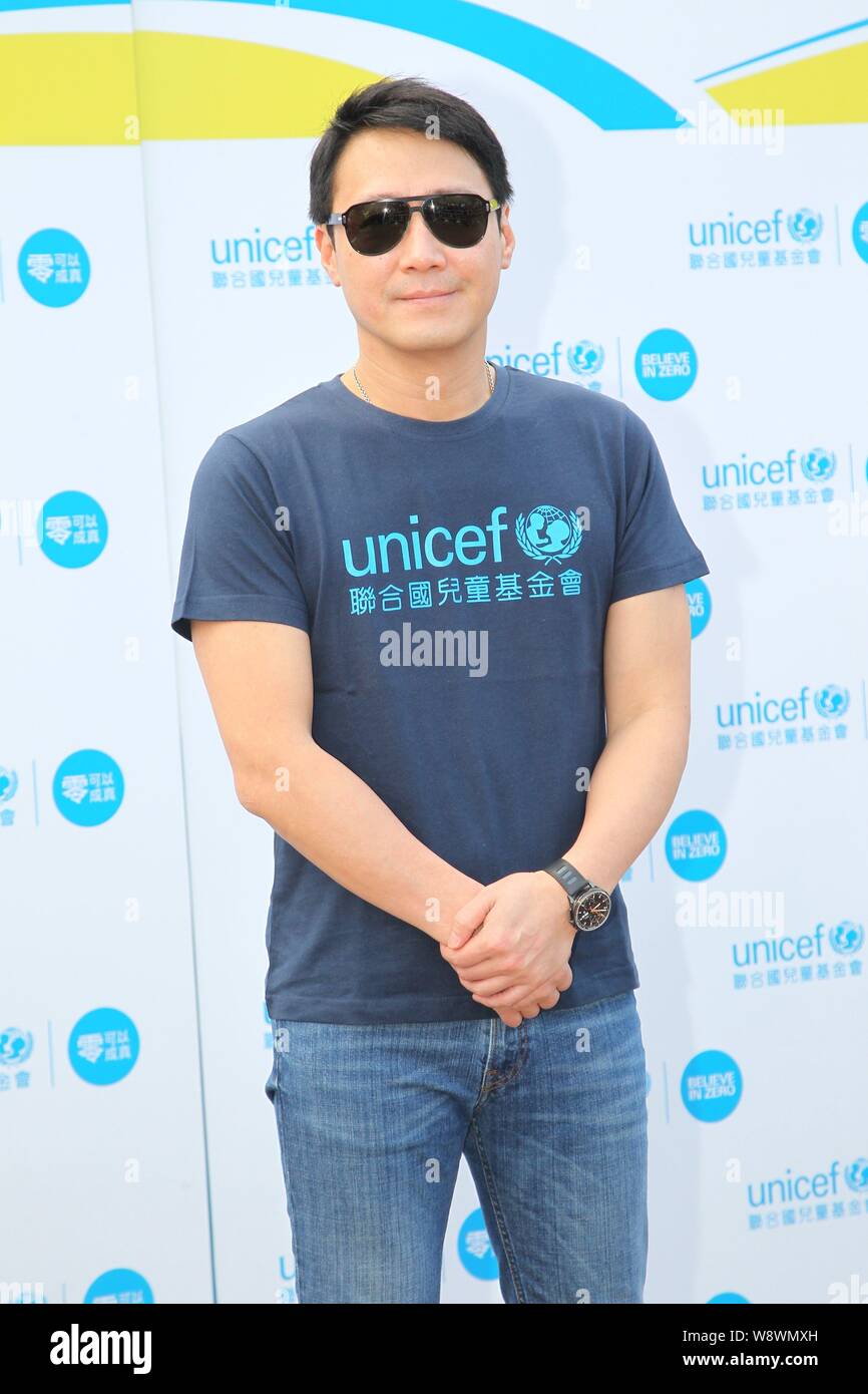 Hong Kong Sänger und Schauspieler Leon Lai, ein Botschafter Der Childrens Fund der Vereinten Nationen (UNICEF), stellt während der 2014 Unicef Charity Run Hongkong, Stockfoto