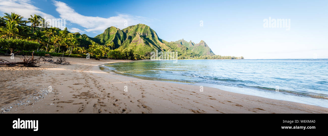 Tunnels beach Fotos und Bildmaterial in hoher Auflösung Alamy