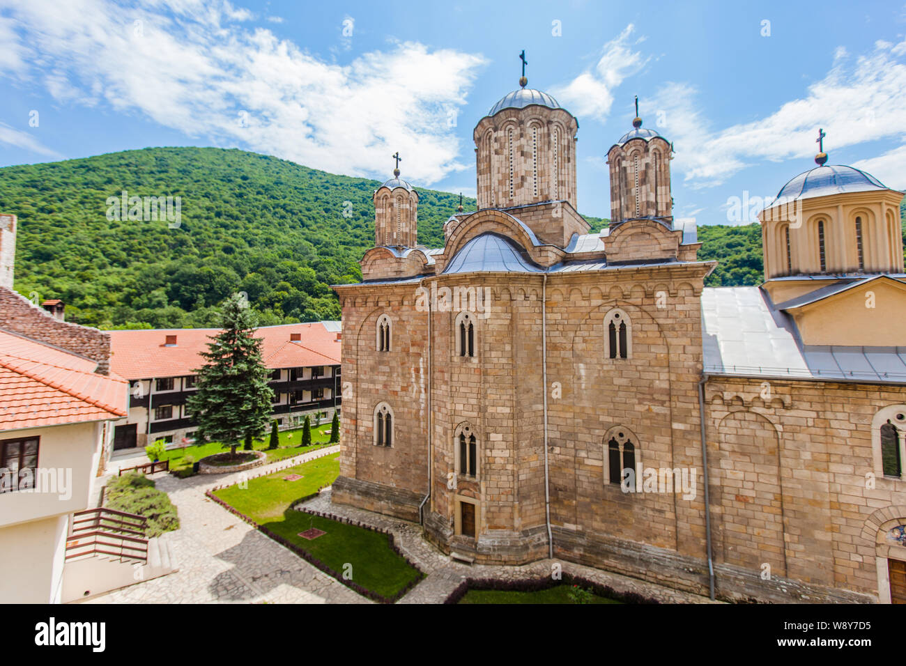 Mittelalterlichen Serbischen Orthodoxen Manasija (Resava) Kloster, Kirche der Heiligen Dreifaltigkeit, Serbien, gegründet von Despoten Stefan Lazarevic. Stockfoto