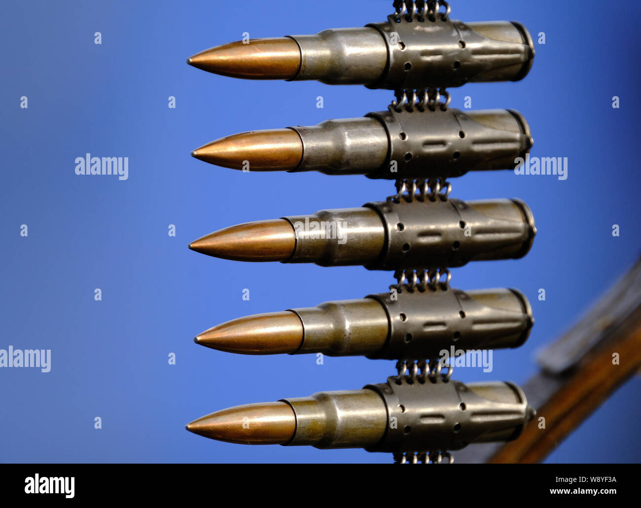 7,92 Maschinengewehr Gewehrkugeln in Link für Oldtimer MG 34 Deutschen Maschinengewehr. Stockfoto