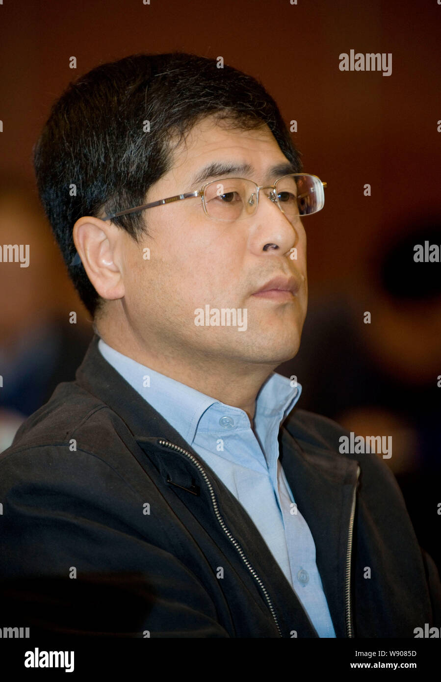 ---- Zhang Dongsheng, dann Generaldirektor der Staatlichen Kommission für Entwicklung und Reform (NDRC) Finanzabteilung, nimmt an einem Treffen in Beij Stockfoto