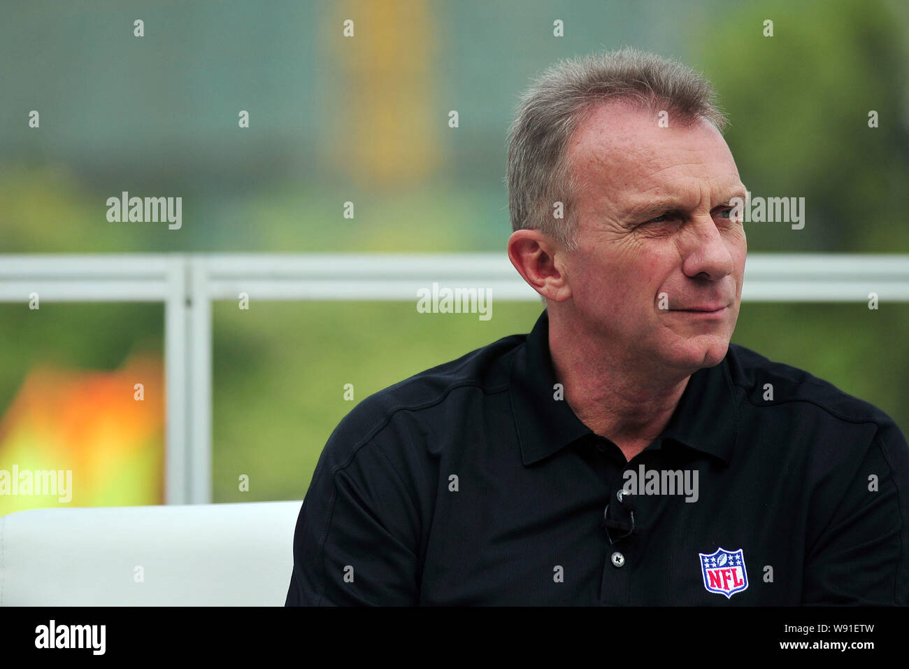 Ehemalige professionelle American football player Joe Montana wird dargestellt, während einer Werbeveranstaltung für American Football in Guangzhou, Süd China, Guan Stockfoto