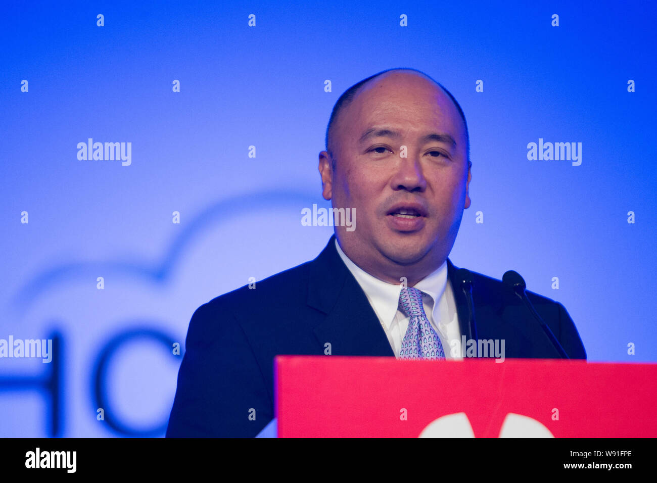 Yang Xu, Vice President der Intel Corporation und Präsident von Intel China Ltd., spricht während der Zeremonie für Building Information Modeling (B Stockfoto