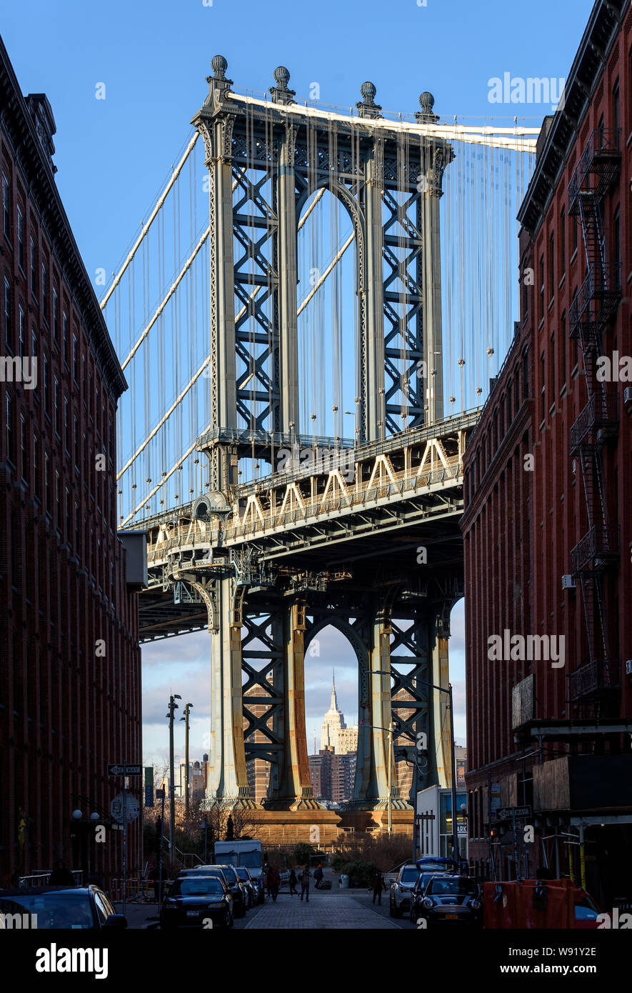 Manhattan Bridge View von 'DUMBO', ein Stadtteil im Stadtbezirk Brooklyn in New York City. Stockfoto