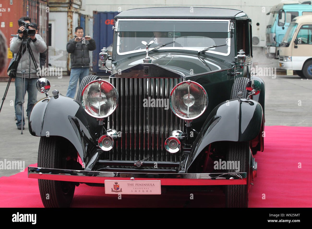 Die 1934 Rolls-Royce Phantom II Car die durch Königin Elisabeth von Großbritannien begünstigt wurde in Shanghai, China, 6. Februar 2013 gesehen. Eine 1934 R Stockfoto