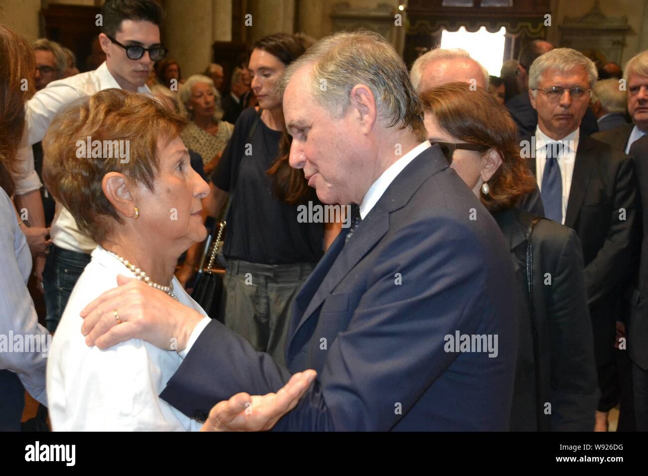 Beerdigung von frabrizio Saccomanni. In der Kirche von San Salvatore in Lauro. Auf dem Foto Ignazio Visco und die Witwe Luciana Saccomanni (Marcellino Radogna/Fotogramma, Rom - 2019-08-12) p.s. La foto e 'utilizzabile nel rispetto del contesto in Cui e' Stata scattata, e senza intento diffamatorio del decoro delle Persone rappresentate Stockfoto