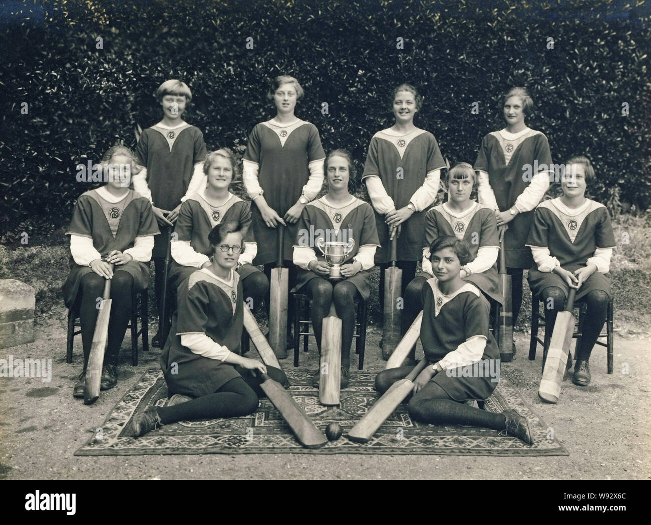 Historisches Archiv Bild von Cricket Team der Roedean School, Brighton, East Sussex 1920 Girls' s Stockfoto