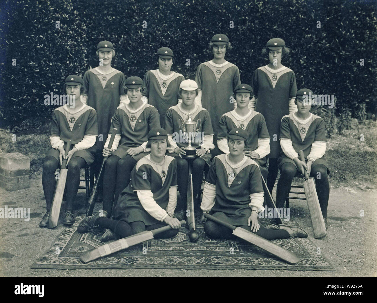 Historisches Archiv Bild von Cricket Team der Roedean School, Brighton, East Sussex 1920 Girls' s Stockfoto