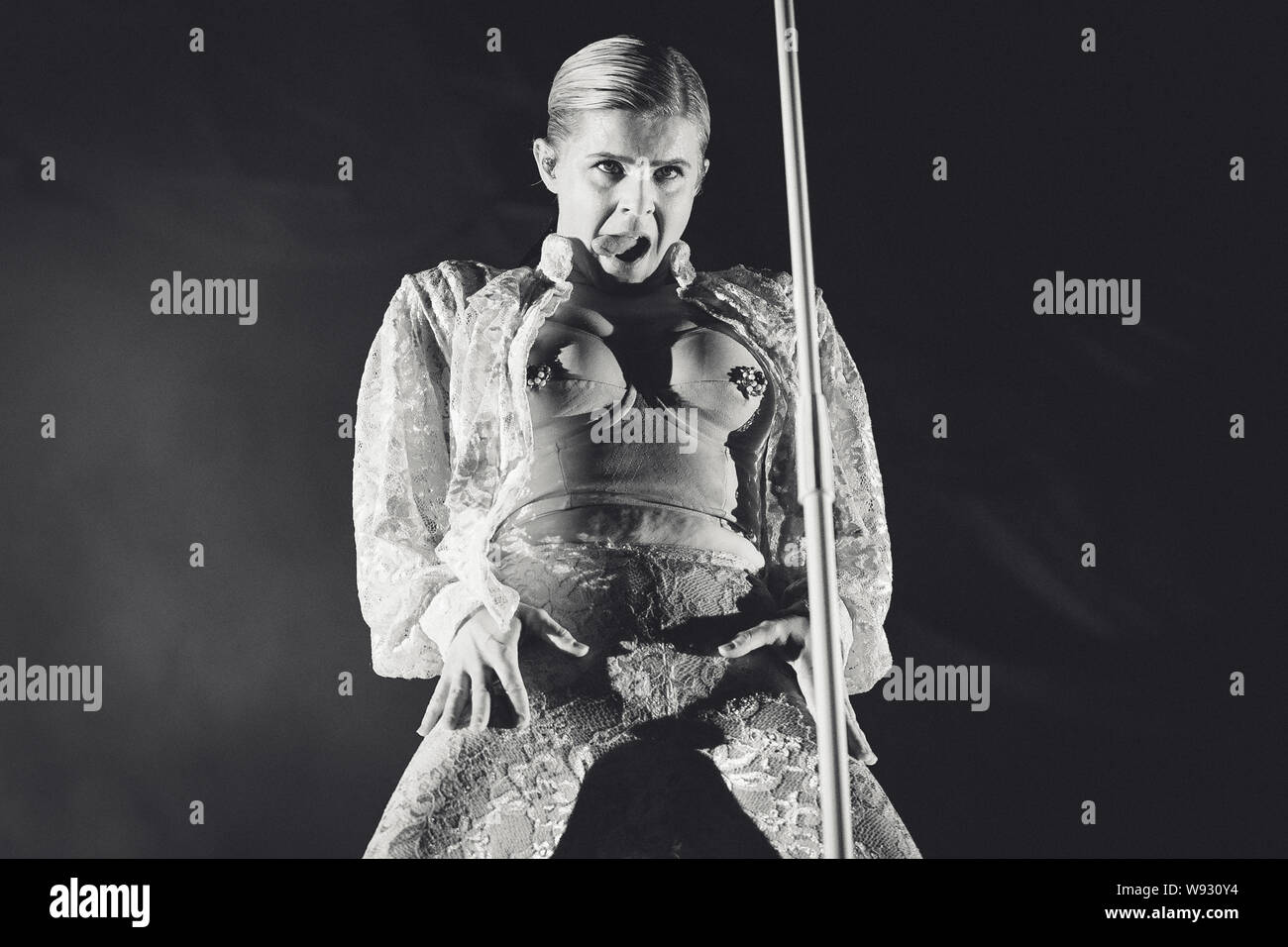 Robyn durchführen bei Øyafestivalen 2019, ein Musikfestival in Oslo live Stockfoto