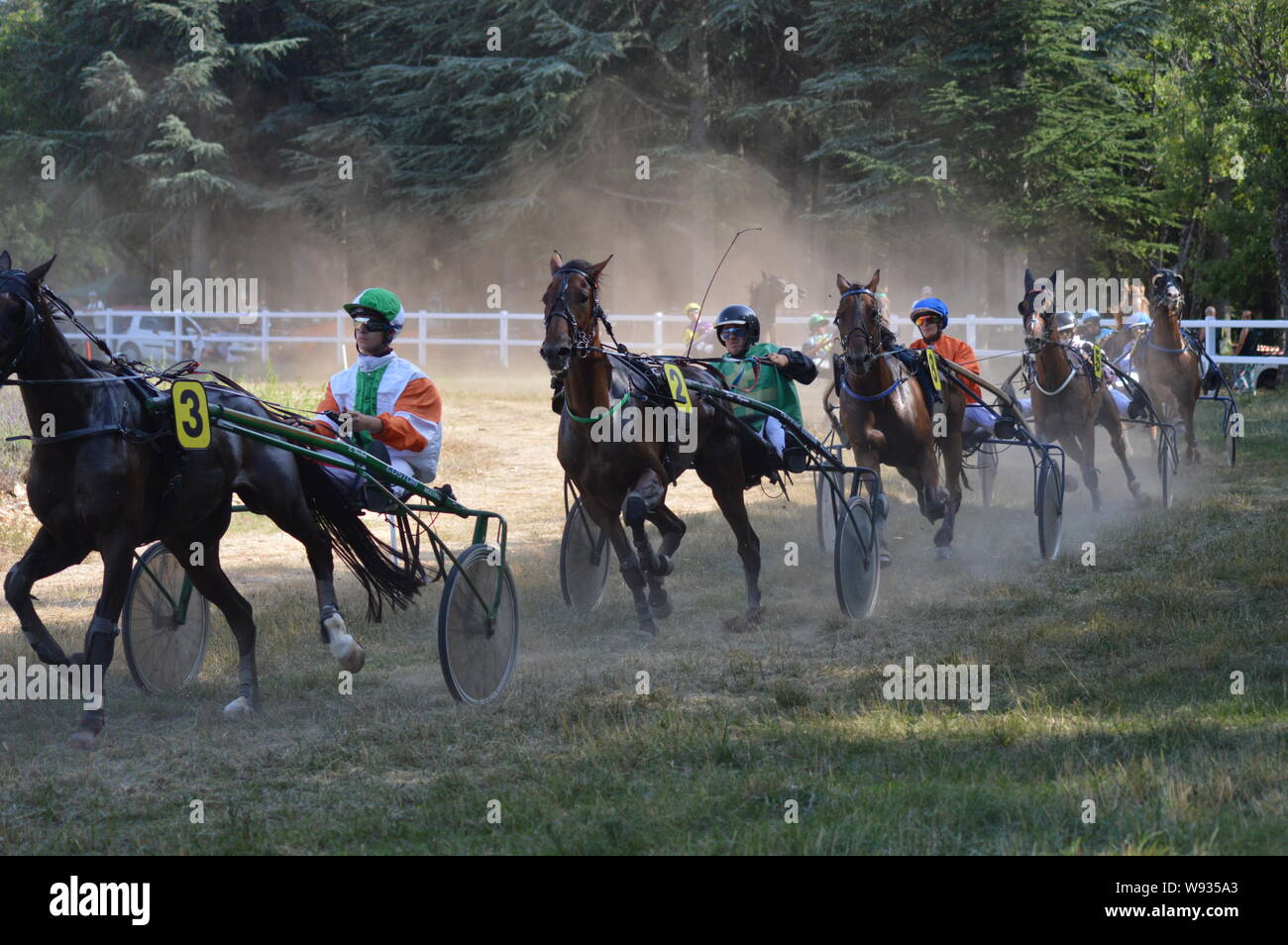 August. 11. 2019 Hippodrom ein Sault (im Süden von Frankreich, das einzige Pferderennen im Jahr). Stockfoto