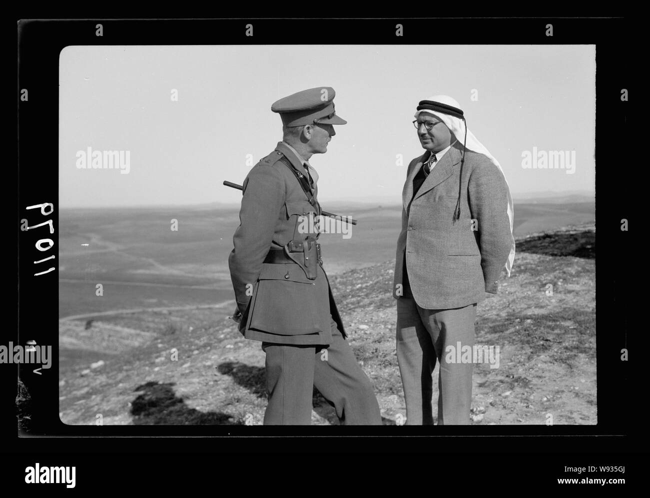 Ein tribal Mittagessen an Kavallerie post bei Tel-el-Meleiha, 20 km nördlich von Beerscheba, 18.01.1940. Wichtige Gespräch mit District Officer, Ishak Eff. Nashashibi Stockfoto