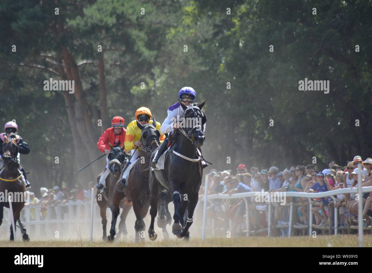 August. 11. 2019 Hippodrom ein Sault (im Süden von Frankreich, das einzige Pferderennen im Jahr). Stockfoto