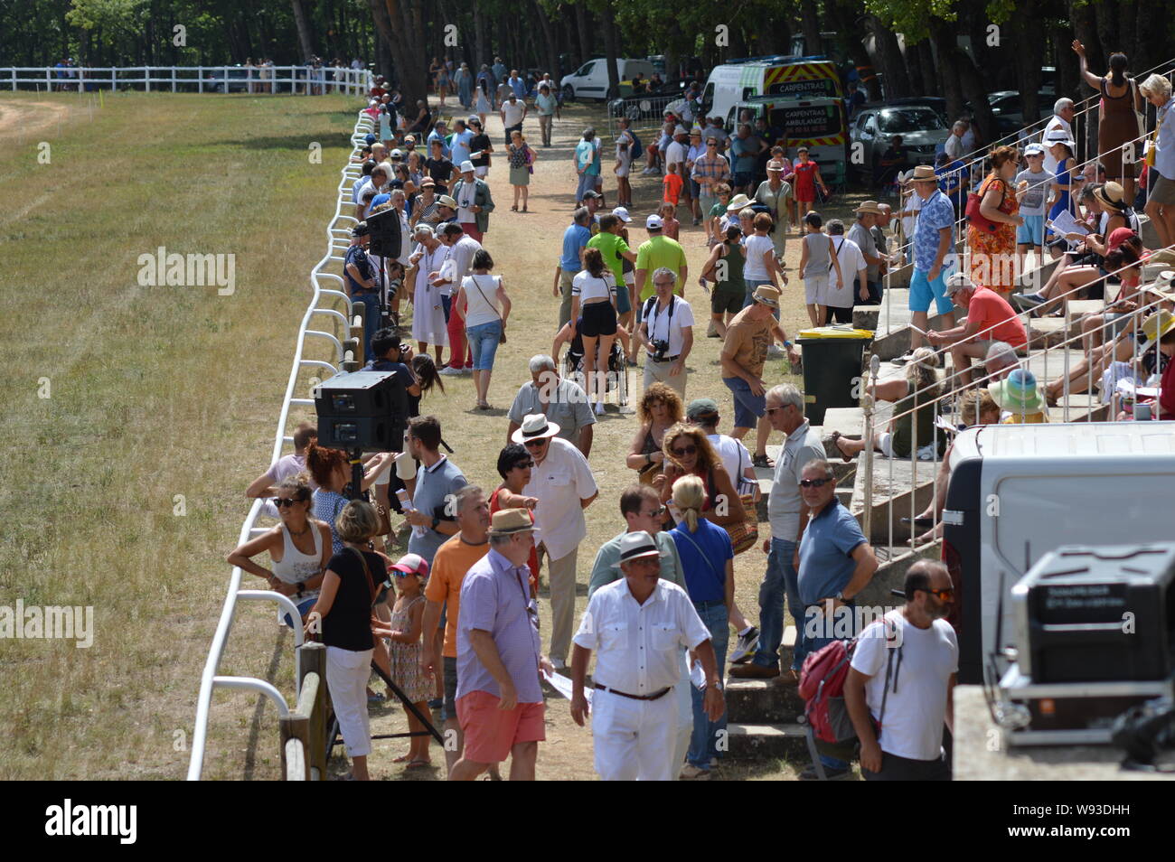 August. 11. 2019 Hippodrom ein Sault (im Süden von Frankreich, das einzige Pferderennen im Jahr). Stockfoto