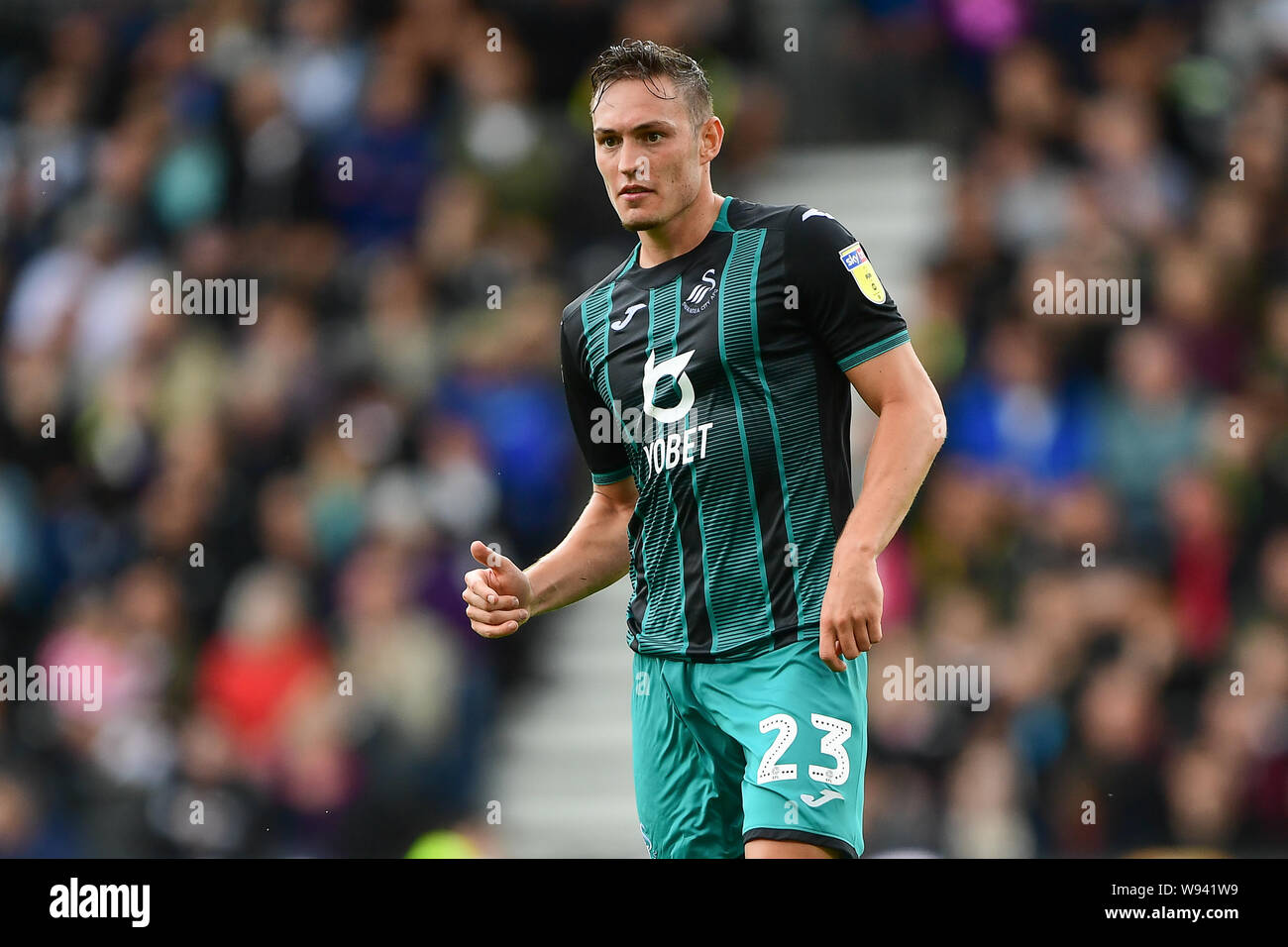 10. August 2019, Pride Park, Derby, England; Sky Bet Meisterschaft, Derby County vs Swansea City; Connor Roberts (23) von Swansea Credit: Jon Hobley / Aktuelles Bilder der Englischen Football League Bilder unterliegen DataCo Lizenz Stockfoto