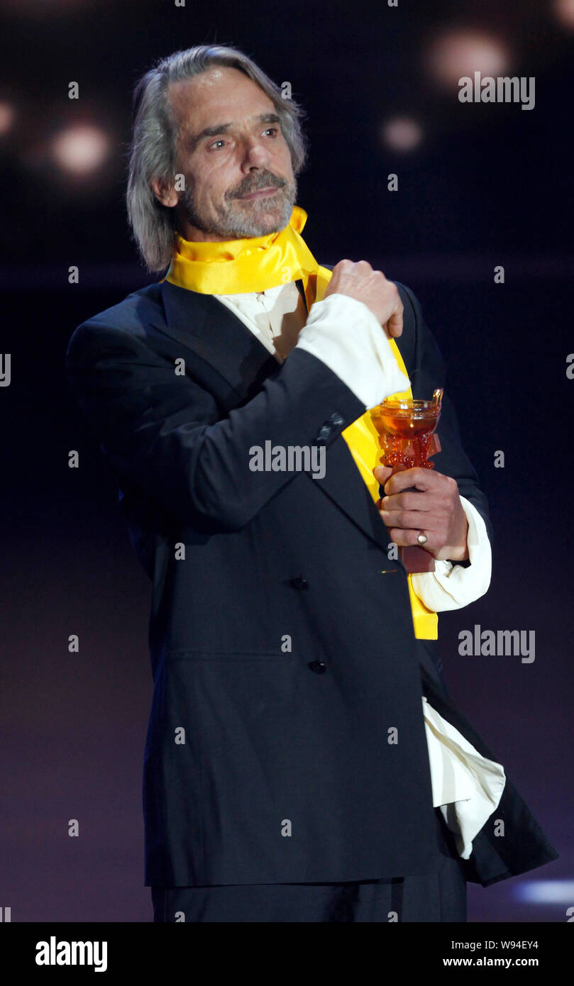 Englisch Schauspieler Jeremy Irons stellt, nachdem er gewinnt den