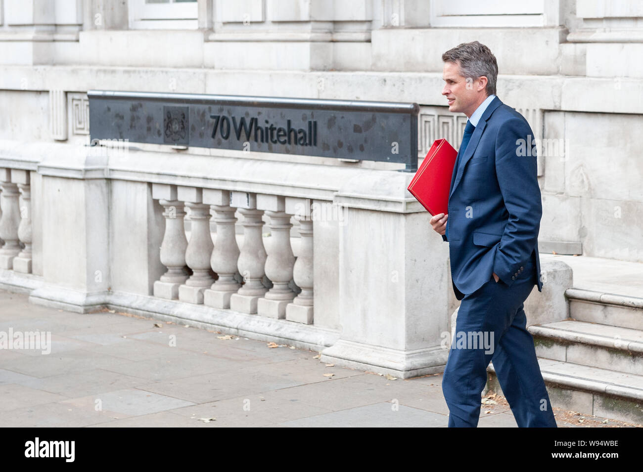 London, England. 12 August, 2019. Gavin Williamson, Ausbildung Sekretärin verlässt das Cabinet Office nach Sitzungen. Westminster. Credit: Richard Hancox. Stockfoto