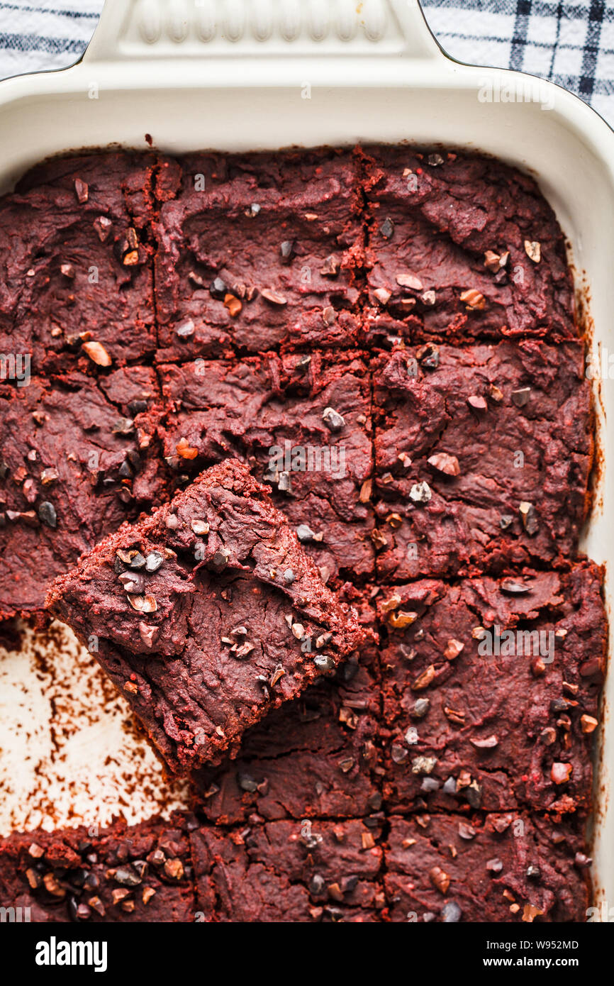Stuck Schokolade Rote Bete Kuchen Stockfotos Und Bilder Kaufen Alamy