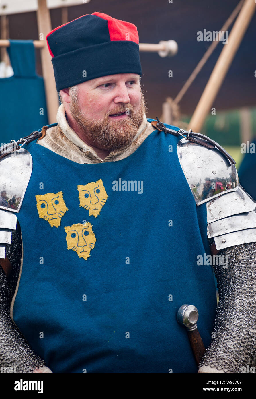 Re-enactors Phase der Schlacht von Shrewsbury 1403 auf dem Original Battlefield im Juli 2019 Portrait von gepanzerten Mann oder Ritter Stockfoto