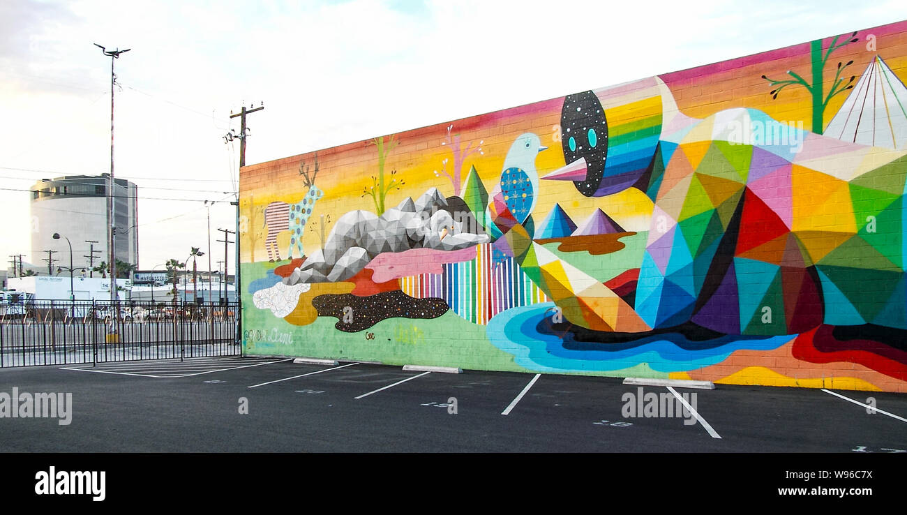 Bunte riesige Graffiti fantasievolles Design in der Innenstadt von Las Vegas, inspirierende Raum oder Menschen Parkplatz. Stockfoto