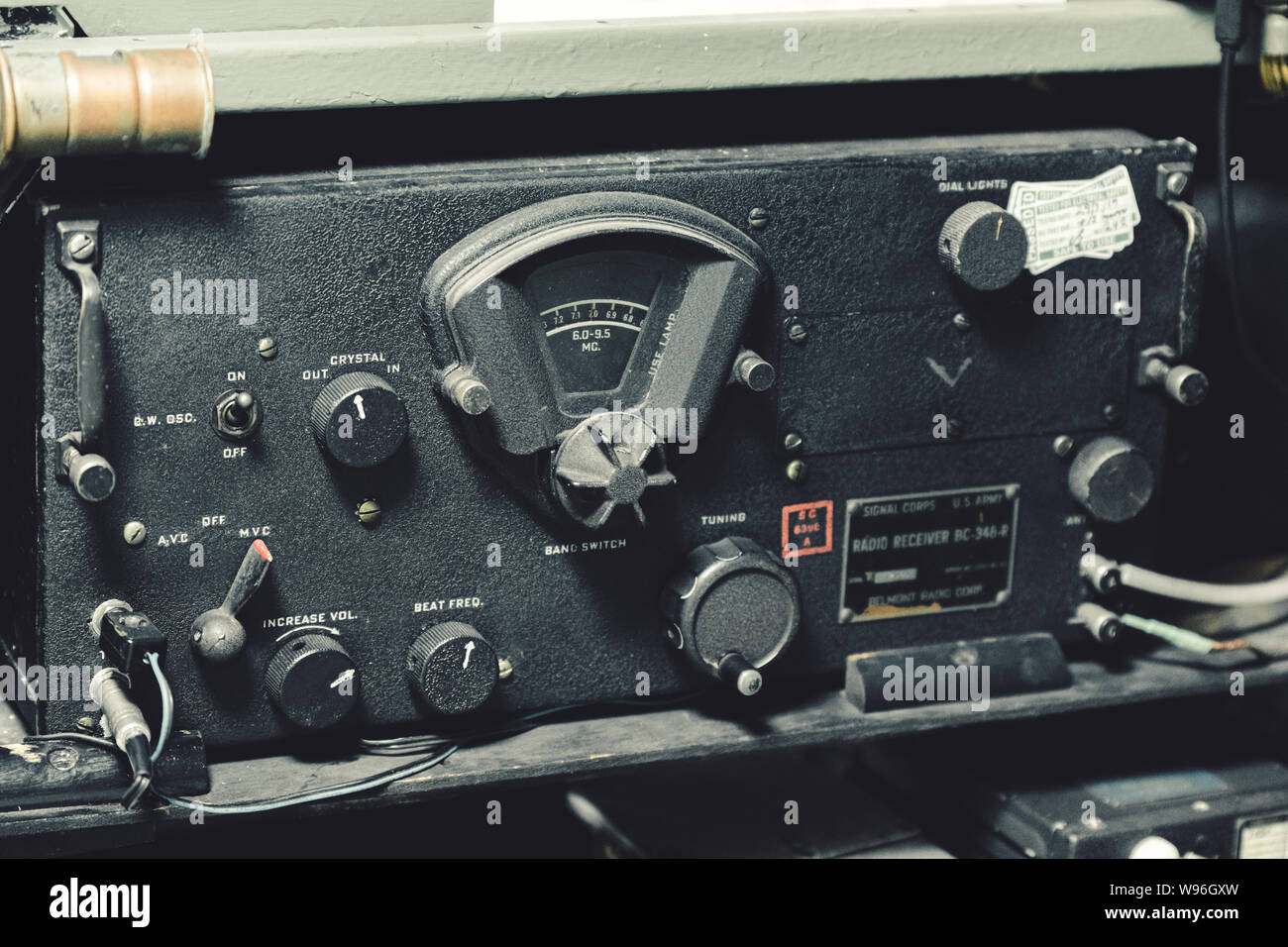 YORK, Großbritannien - 6 August 2019: ein Radio Empfänger BC-348-r auf eine Douglas Dakota IV Flugzeuge Stockfoto