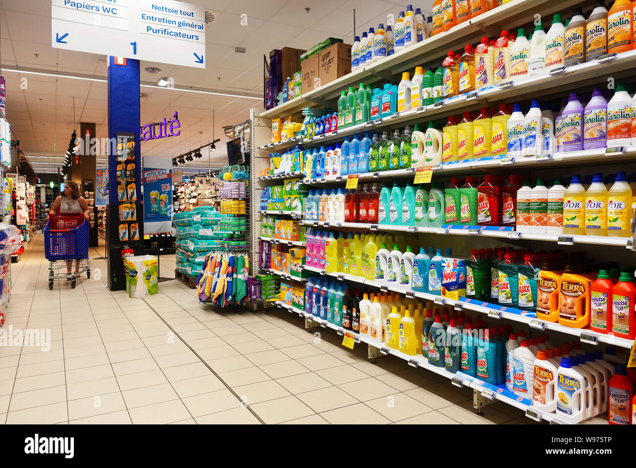 Reinigungsmittel in einen Supermarkt Stockfoto