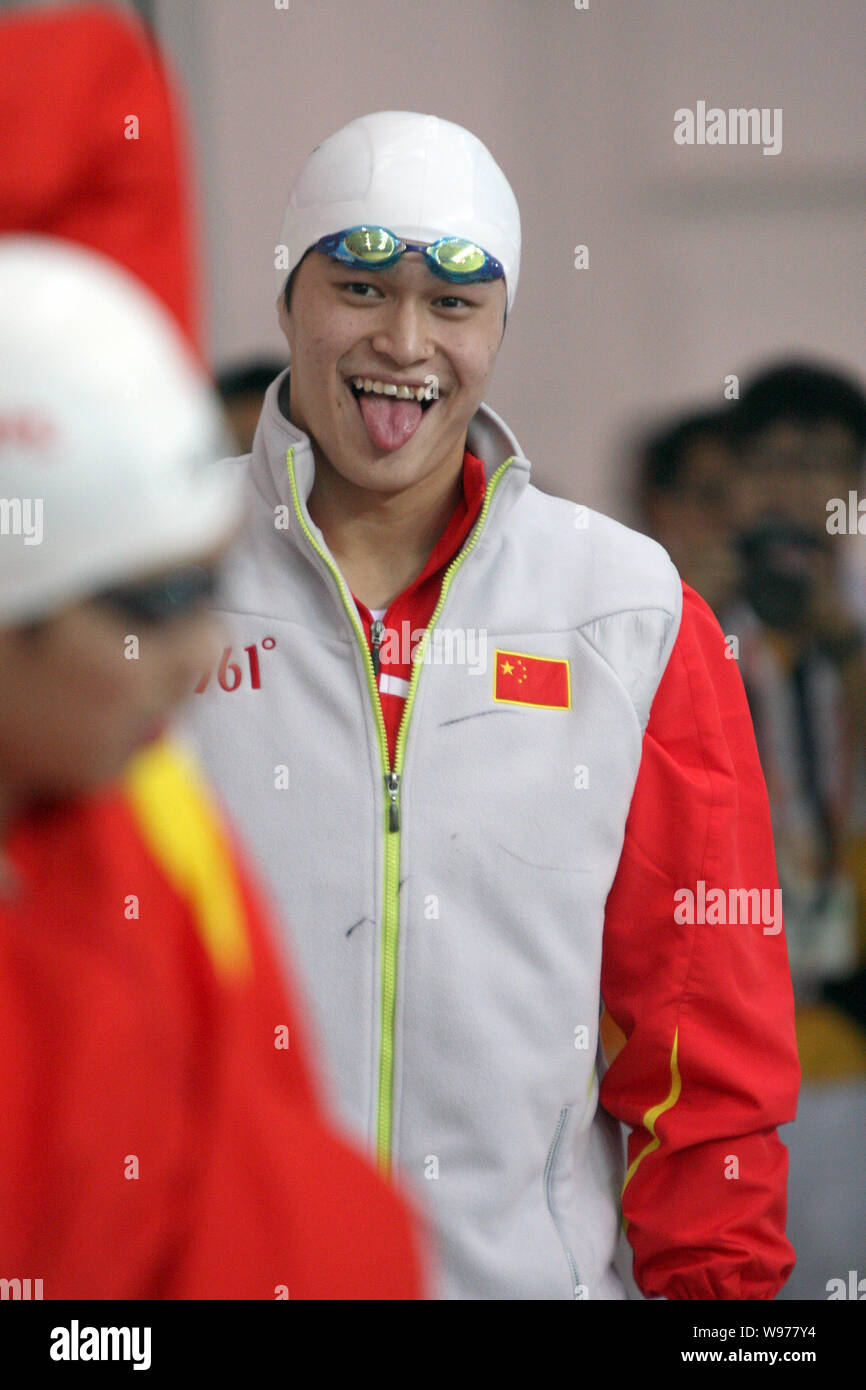 Chinesische Doppel schwimmen Olympische Goldmedaillenträger Sun Yang Lächeln vor der Teilnahme die mens 4 x 100 m Freistilstaffel, die sich in der 9. Nationalen Universität Spiel Stockfoto