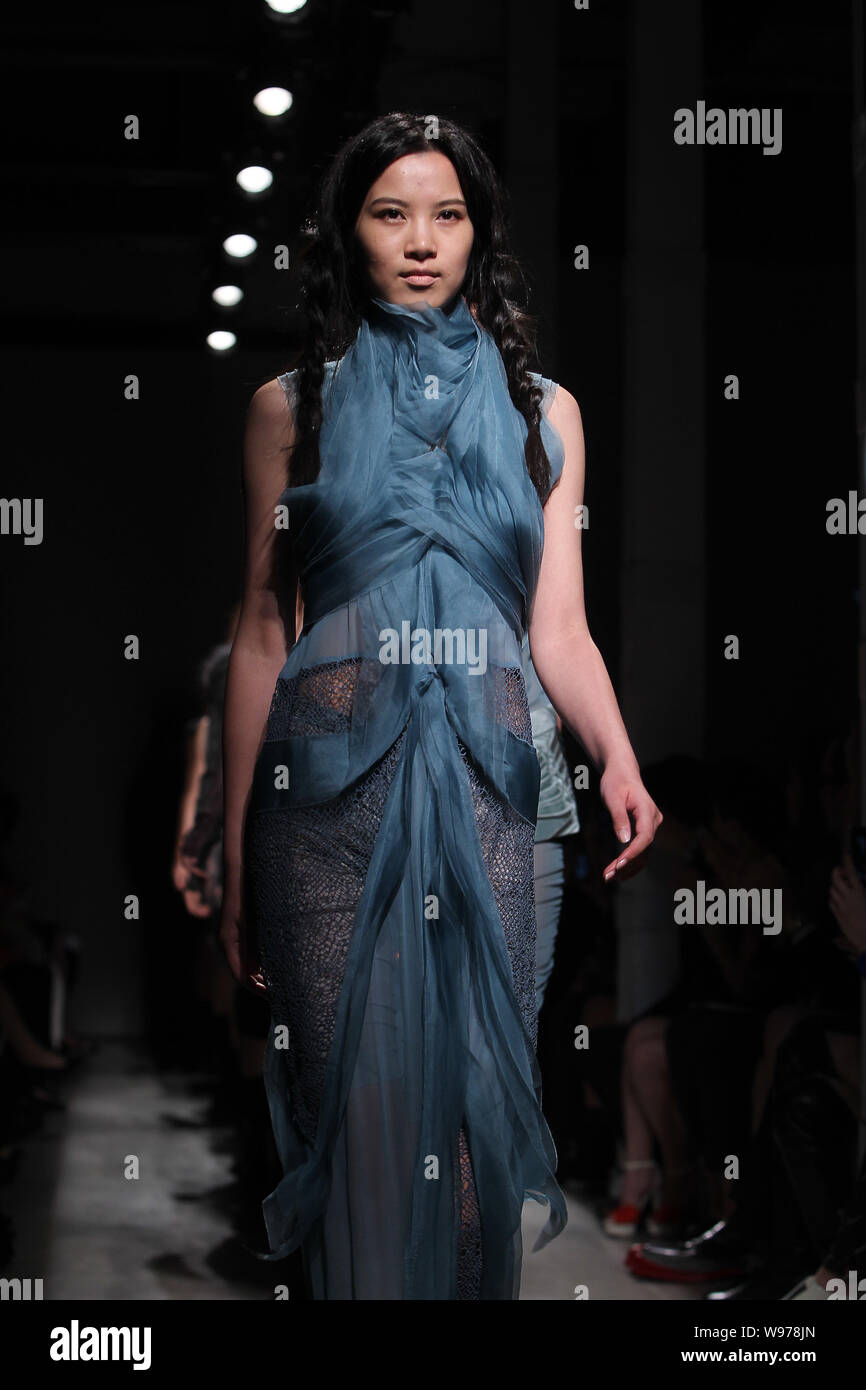 Vera Wang Modenschau Stockfotos Und Bilder Kaufen Alamy