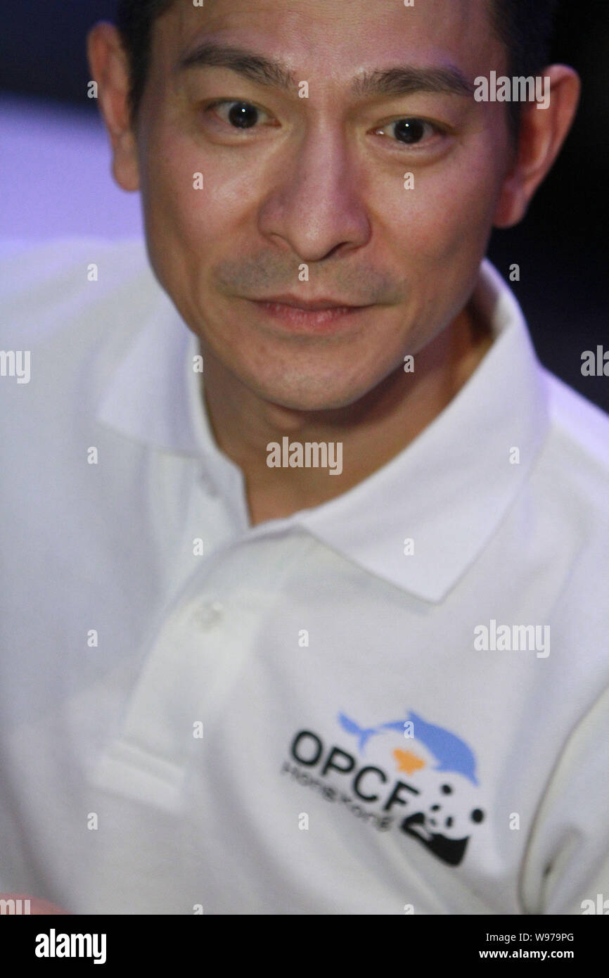 Hong Kong Sänger und Schauspieler Andy Lau wird dargestellt, während eine Charity-aktion in Hong Kong Ocean Park in Hongkong, China, 12. Juli 2012. Stockfoto