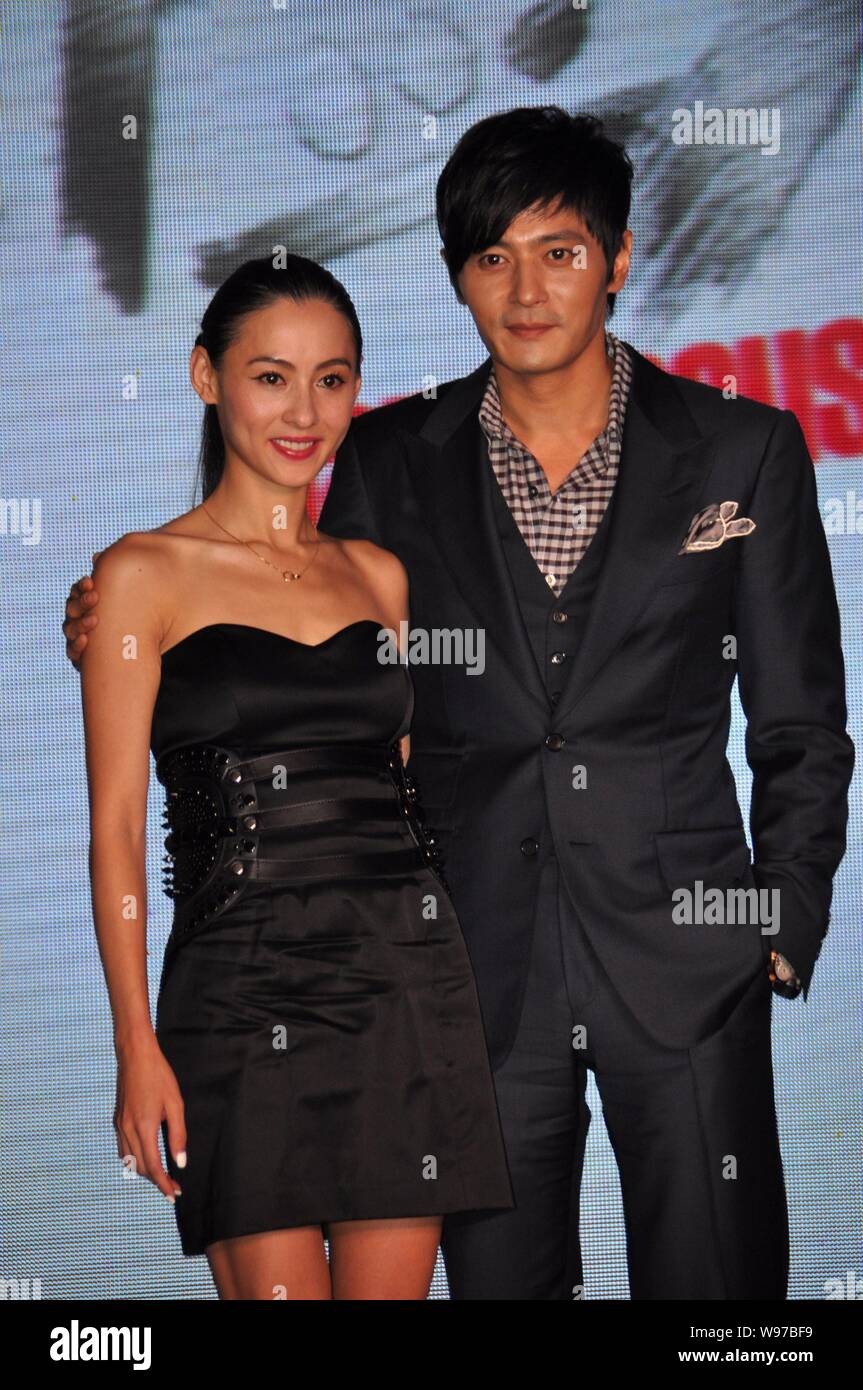 Hong Kong Schauspielerin Cecilia Cheung und Koreanische Schauspieler Jang Dong-gun Pose auf der Pressekonferenz für ihren neuen Film, gefährliche Liasons, während der Stockfoto