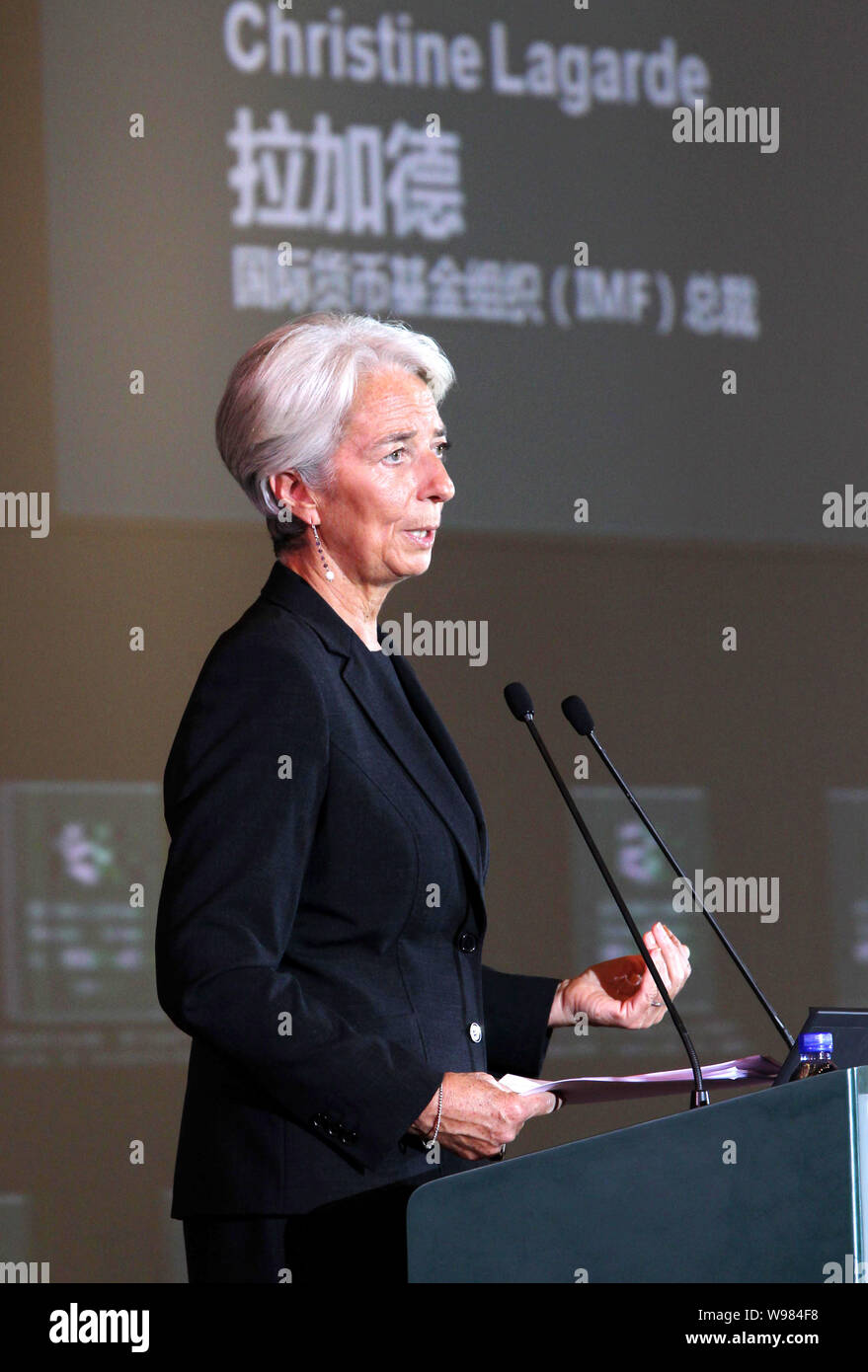 Christine Lagarde, Geschäftsführender Direktor des IWF (Internationaler Währungsfonds), liefert eine Rede auf der Internationalen Finance Forum Jahreskonferenz 2011 Stockfoto