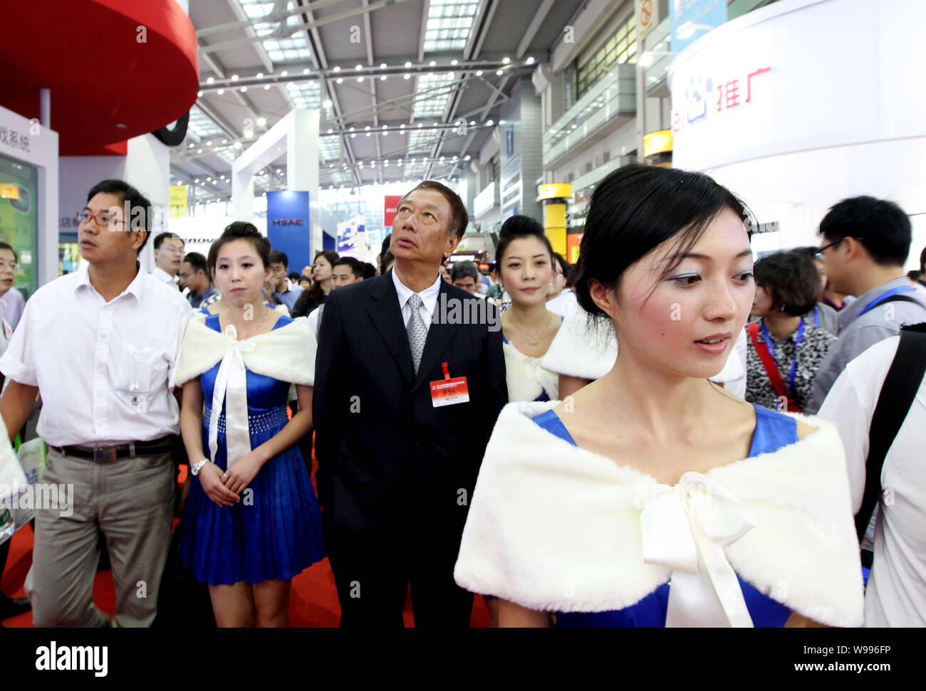 Terry Gou, Vorstandsvorsitzender der Hon Hai Precision Industry Co., Ltd. und Vorsitzender der Foxconn Technology Group, besuche die China Hi-Tech Fair 2011 in Shenzhen c Stockfoto