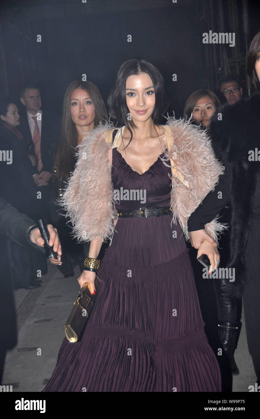 Hong Kong Model und Schauspielerin Angelababy besucht eine Partei der US-Marke fashion DVF in Shanghai, China, 31. März 2011. Stockfoto