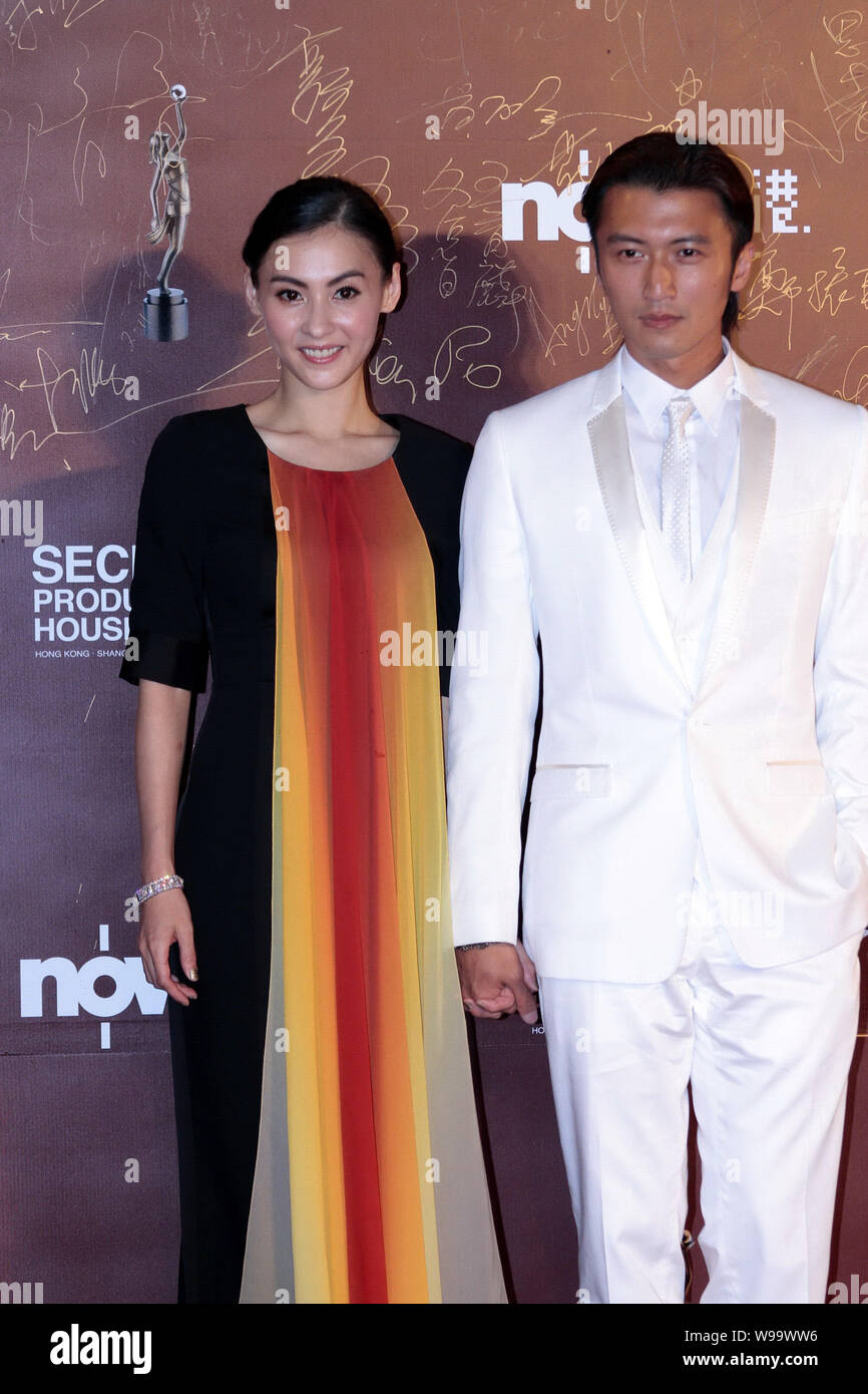 Hong Kong Sanger Und Schauspieler Nicholas Tse Und Seine Schauspielerin Frau Cecilia Cheung Abgebildet Auf Dem Roten Teppich Vor Dem 30 Hong Kong Film Awards In Stockfotografie Alamy