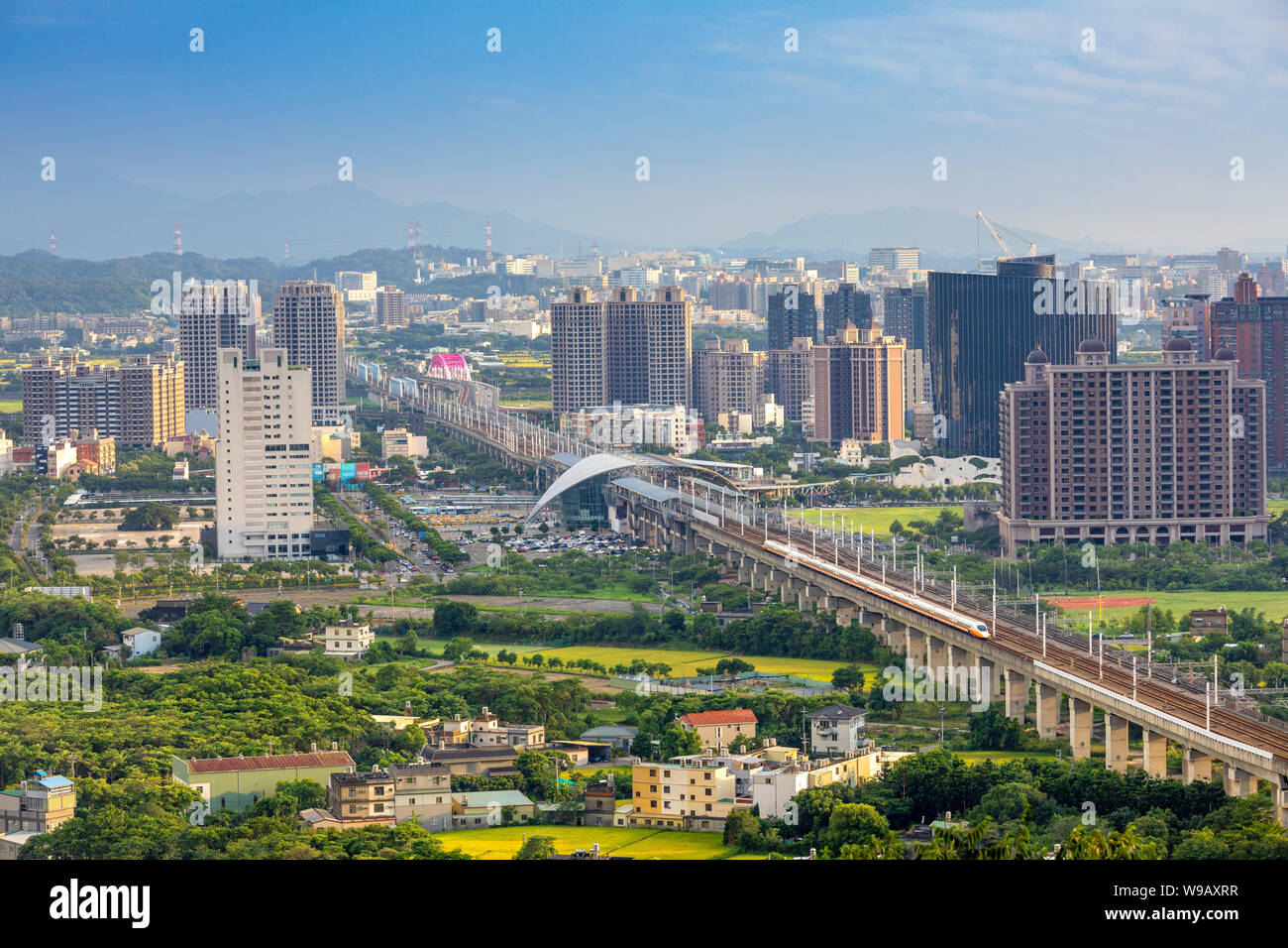 Zhubei City bei Sonnenuntergang, Taiwan Stockfoto
