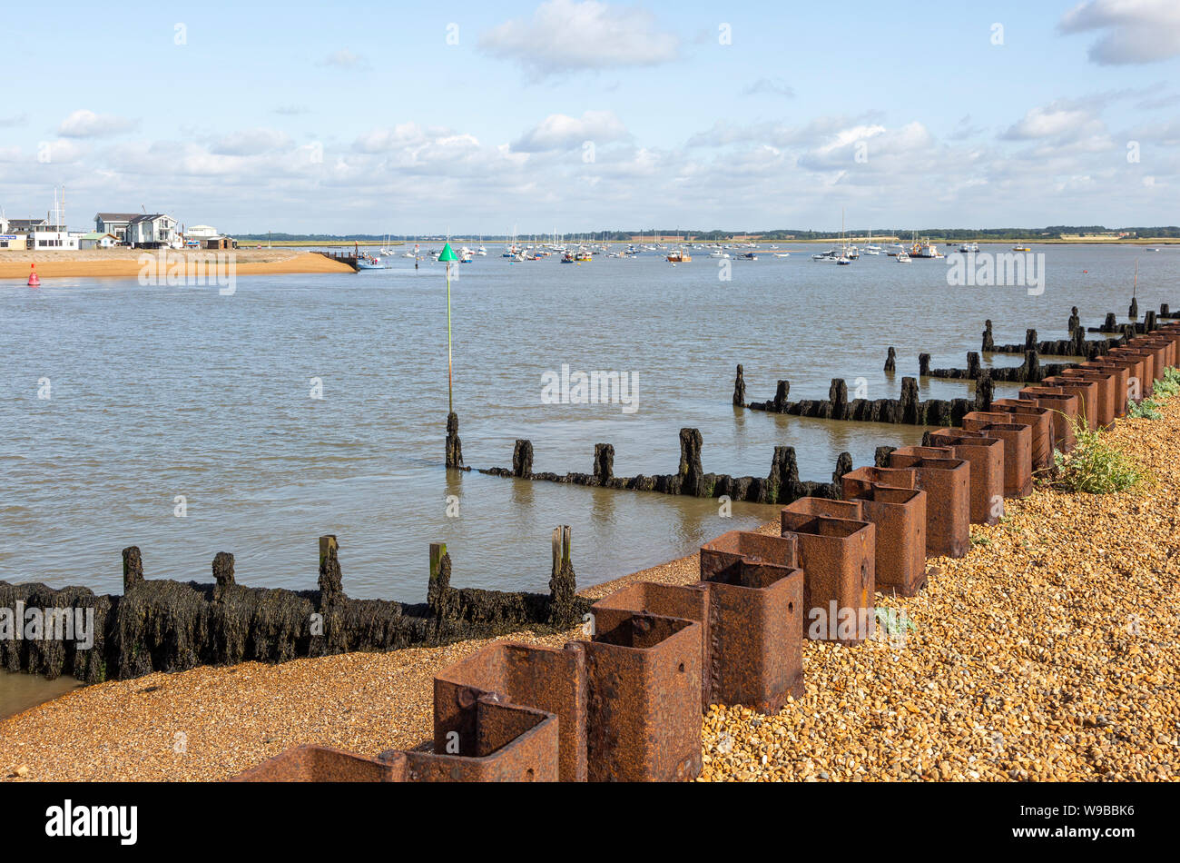 River Deben Mündung mit Nordsee zwischen Bawdsey und Felixstowe Ferry, Suffolk, England, Großbritannien Stockfoto